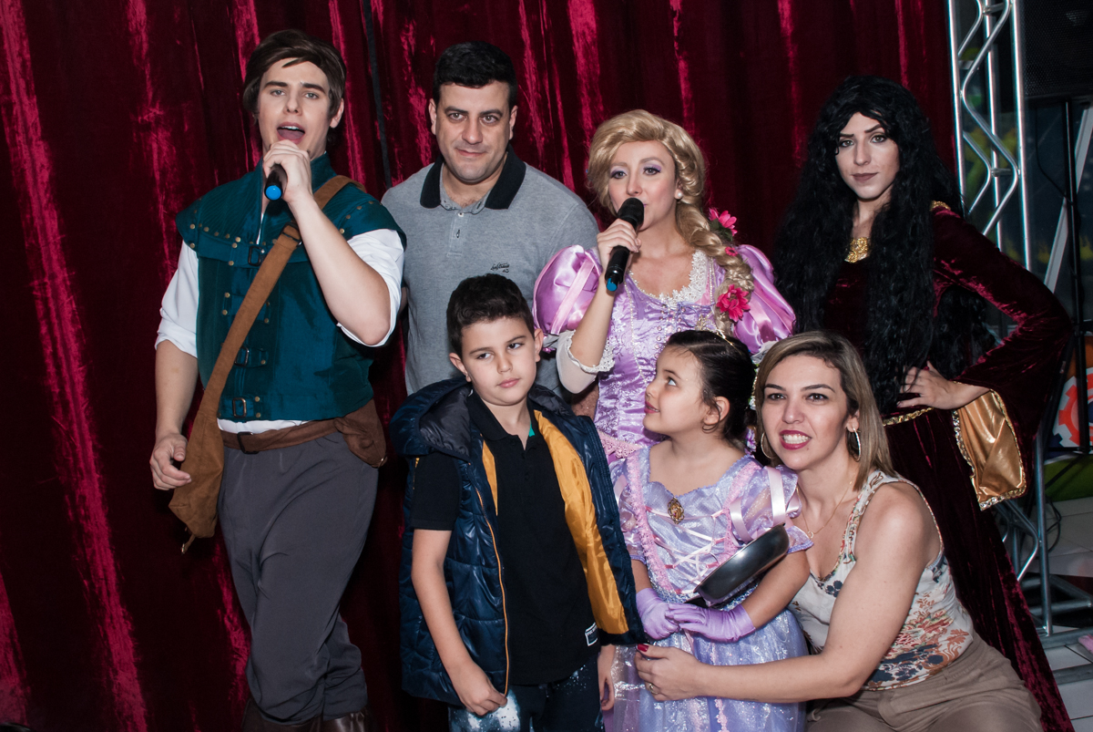 final do show com os enrolados