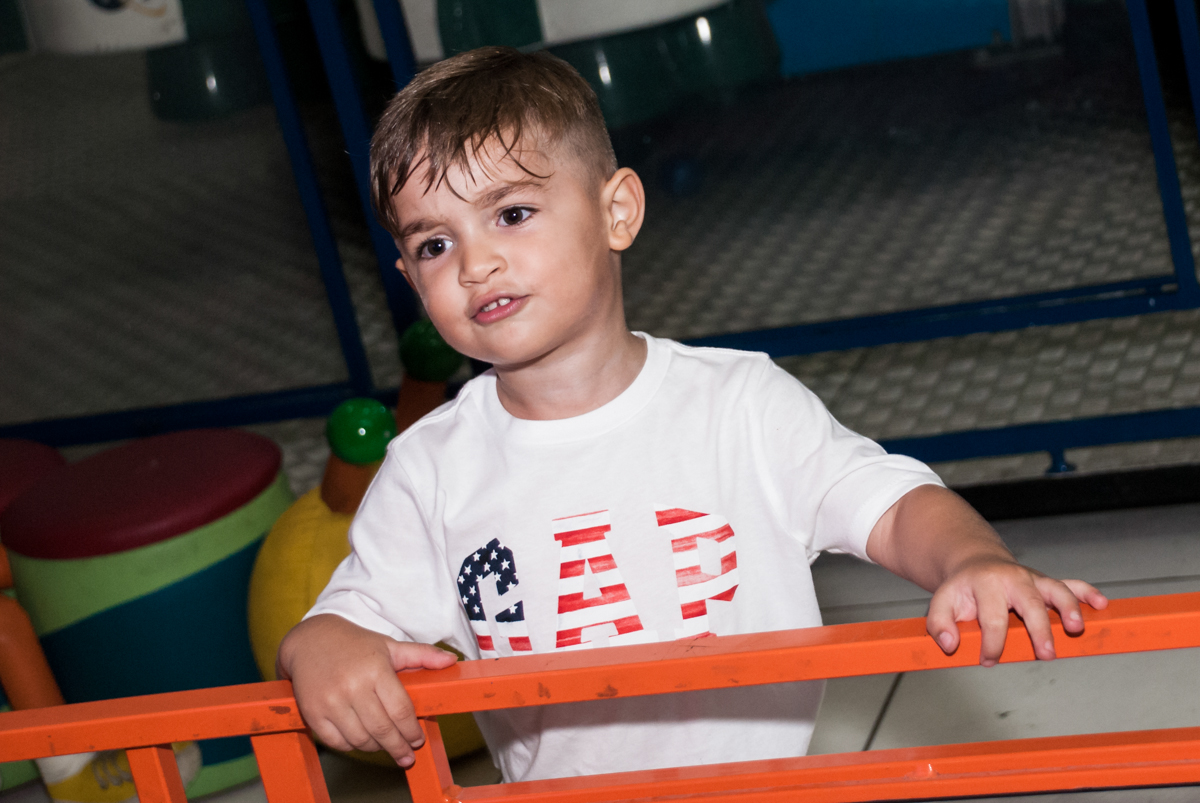 feliz com a sua festa