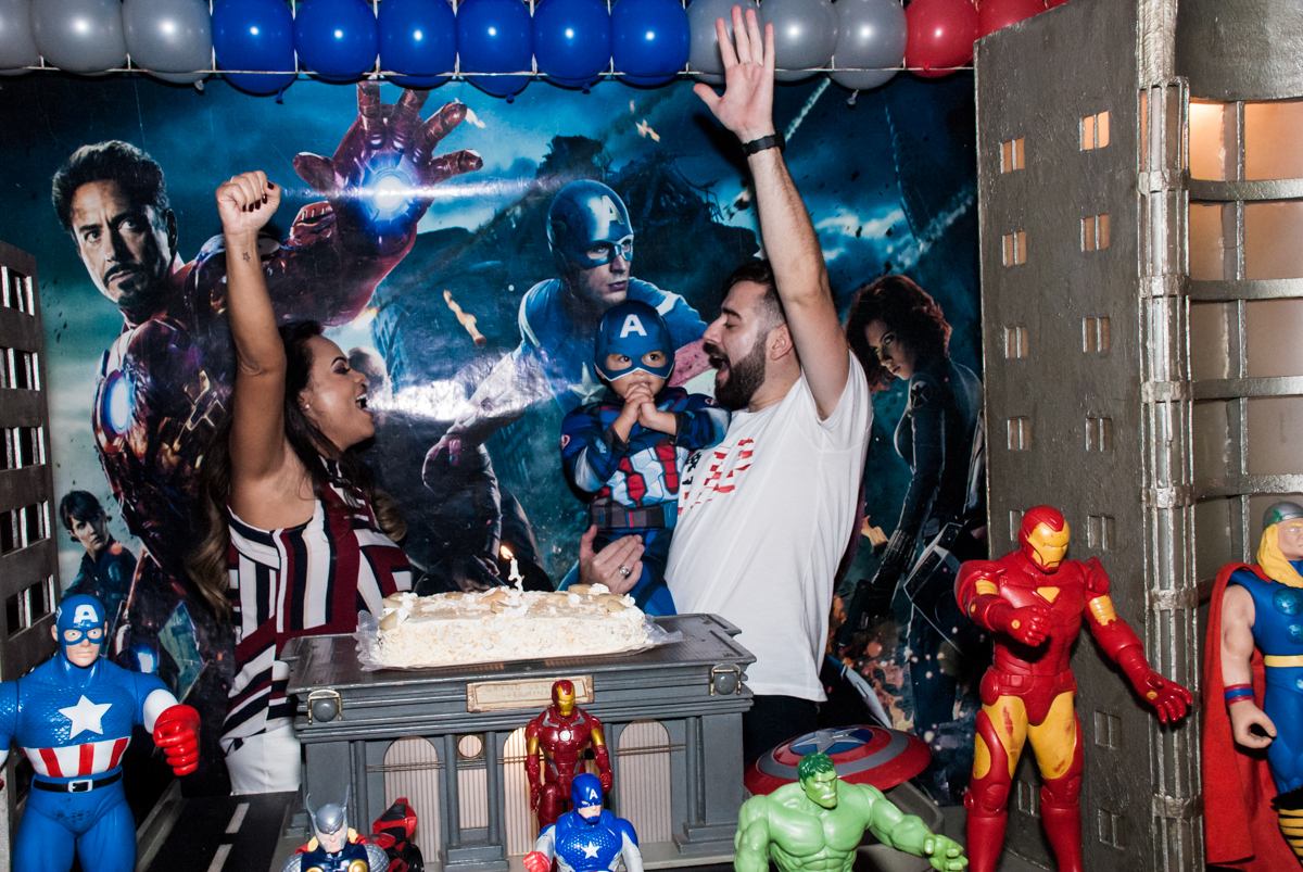 Paarbéns animado no buffet emoções