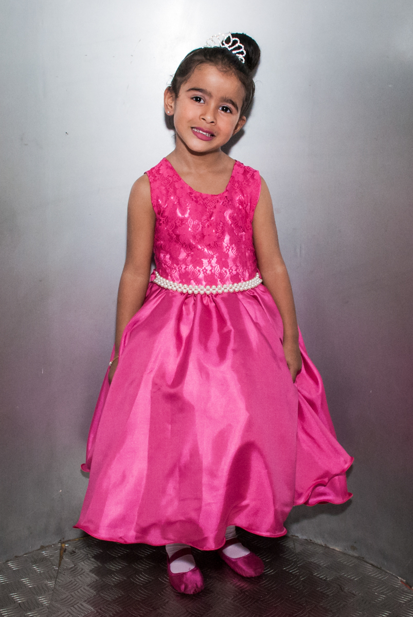 saindo da máquina de parabéns