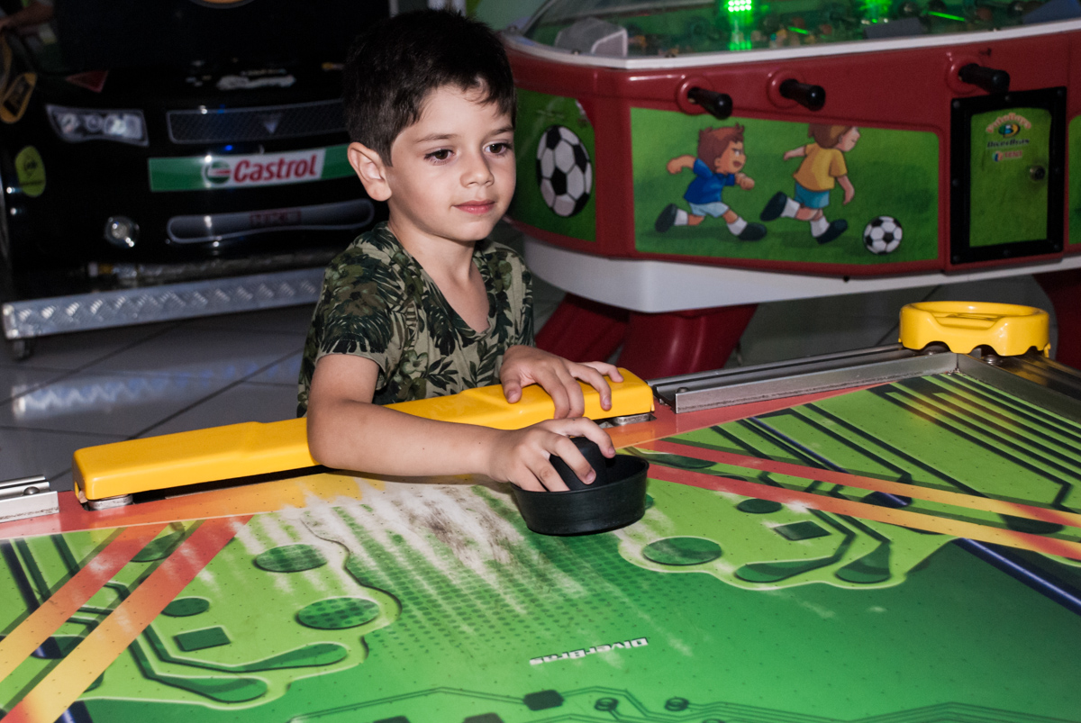 jogo de futebol de mesa animado