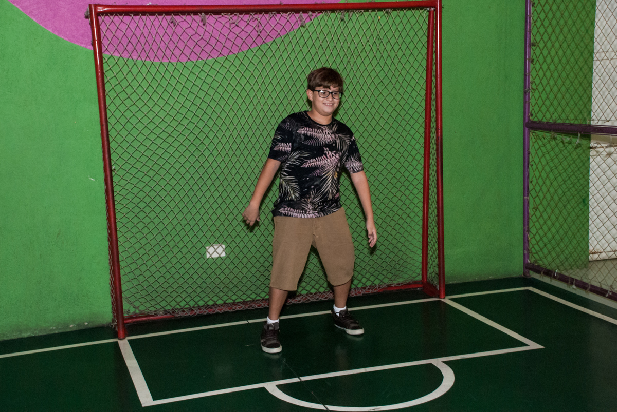 hora de curtir o futebol no campo do Buffet