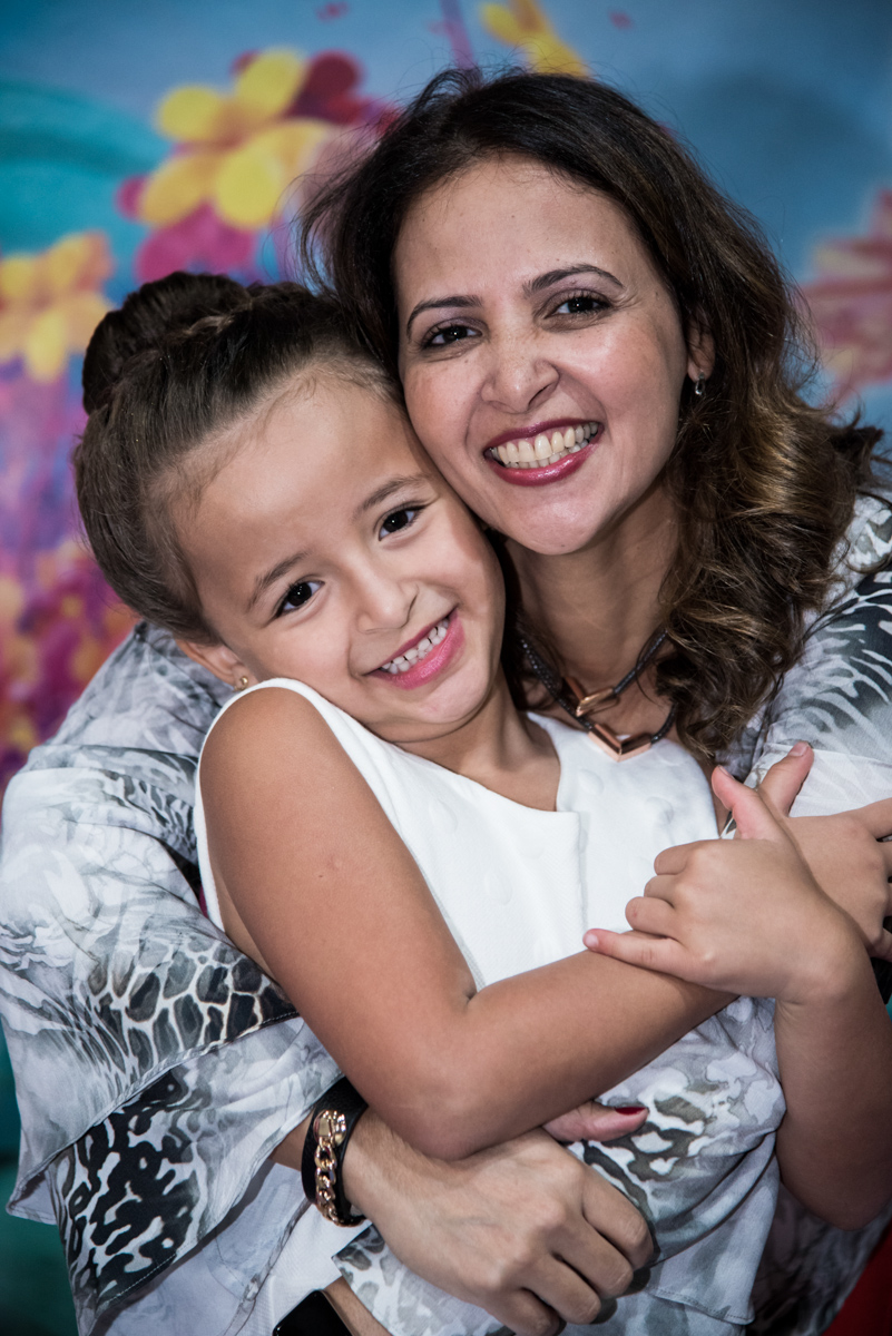 carinho gostoso da mamãe