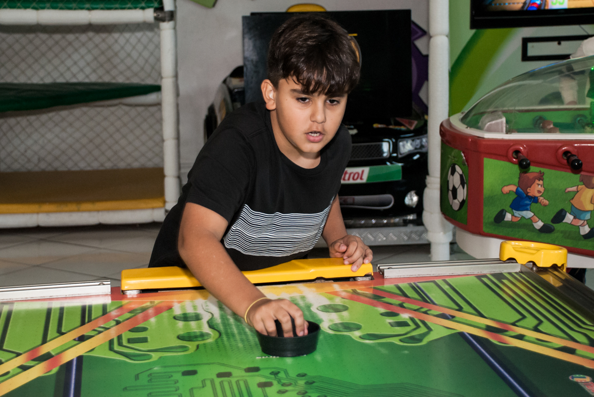 jogo de futebol de mesa divertido