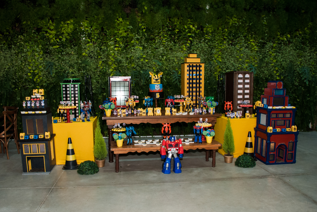 mesa temática da festa