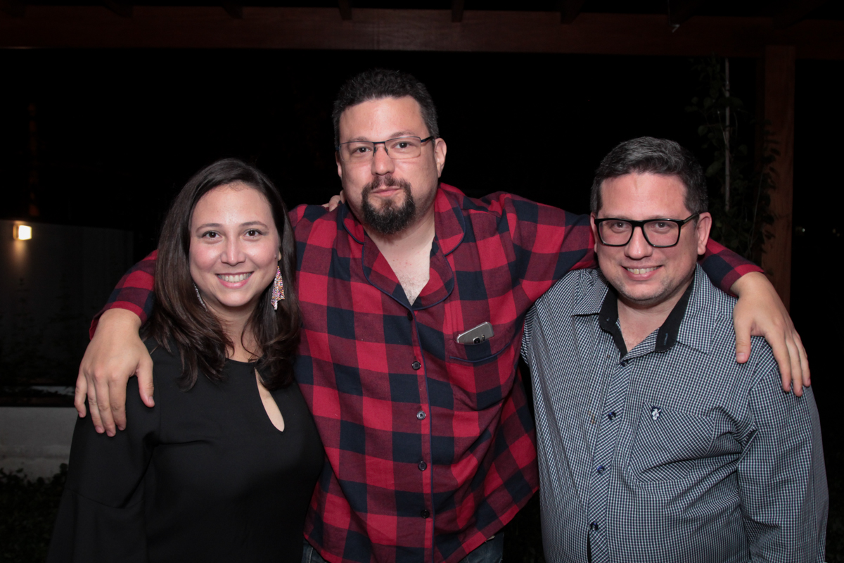 abrançando a família