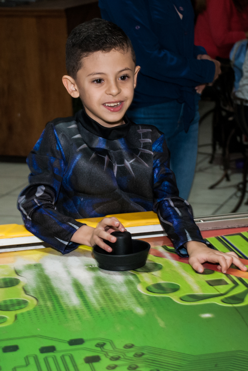 jogo de futebol de mesa divertido