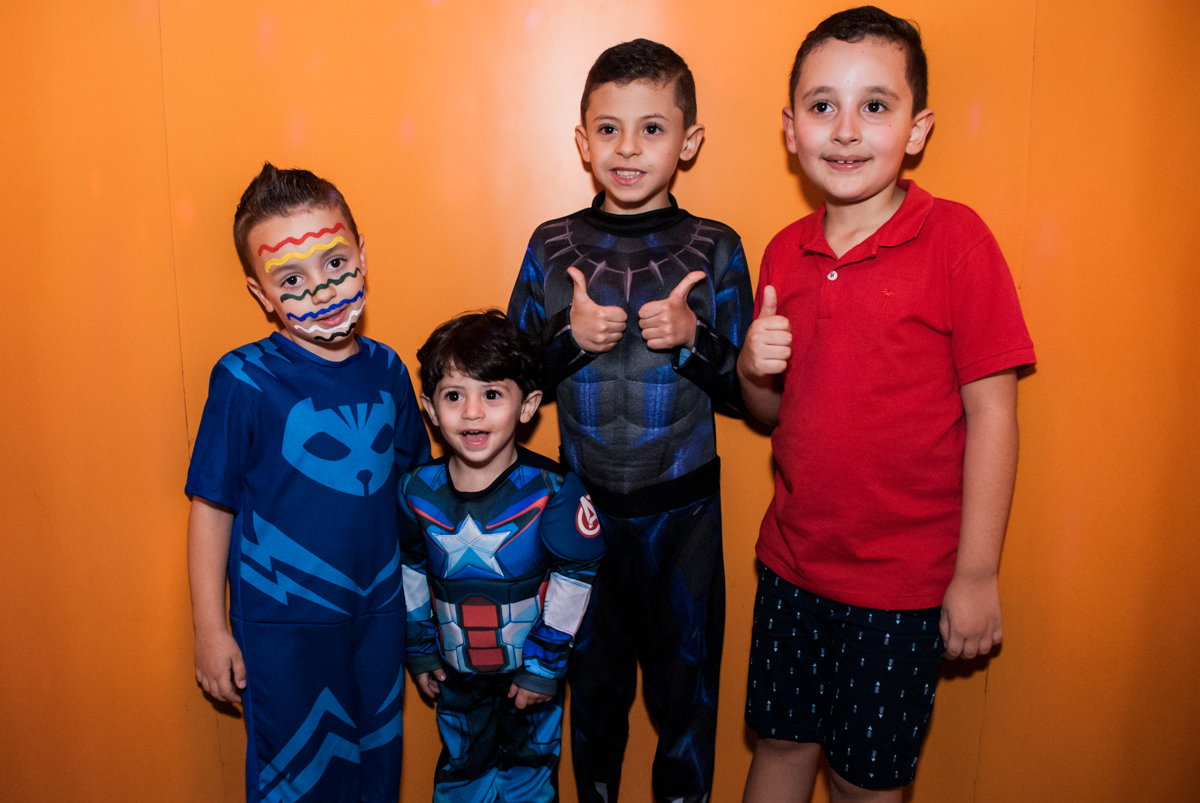 saindo da máquina do parabéns