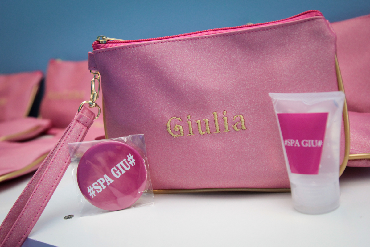 lembrancinha para as amigas da festa da Giulia 10 anos