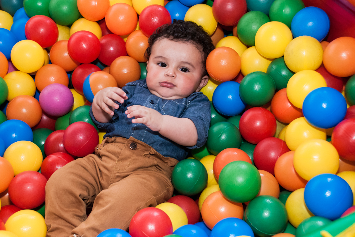 mergulho na piscina de bolinas