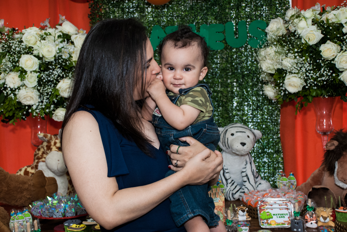 abraço carinhoso da mamãe