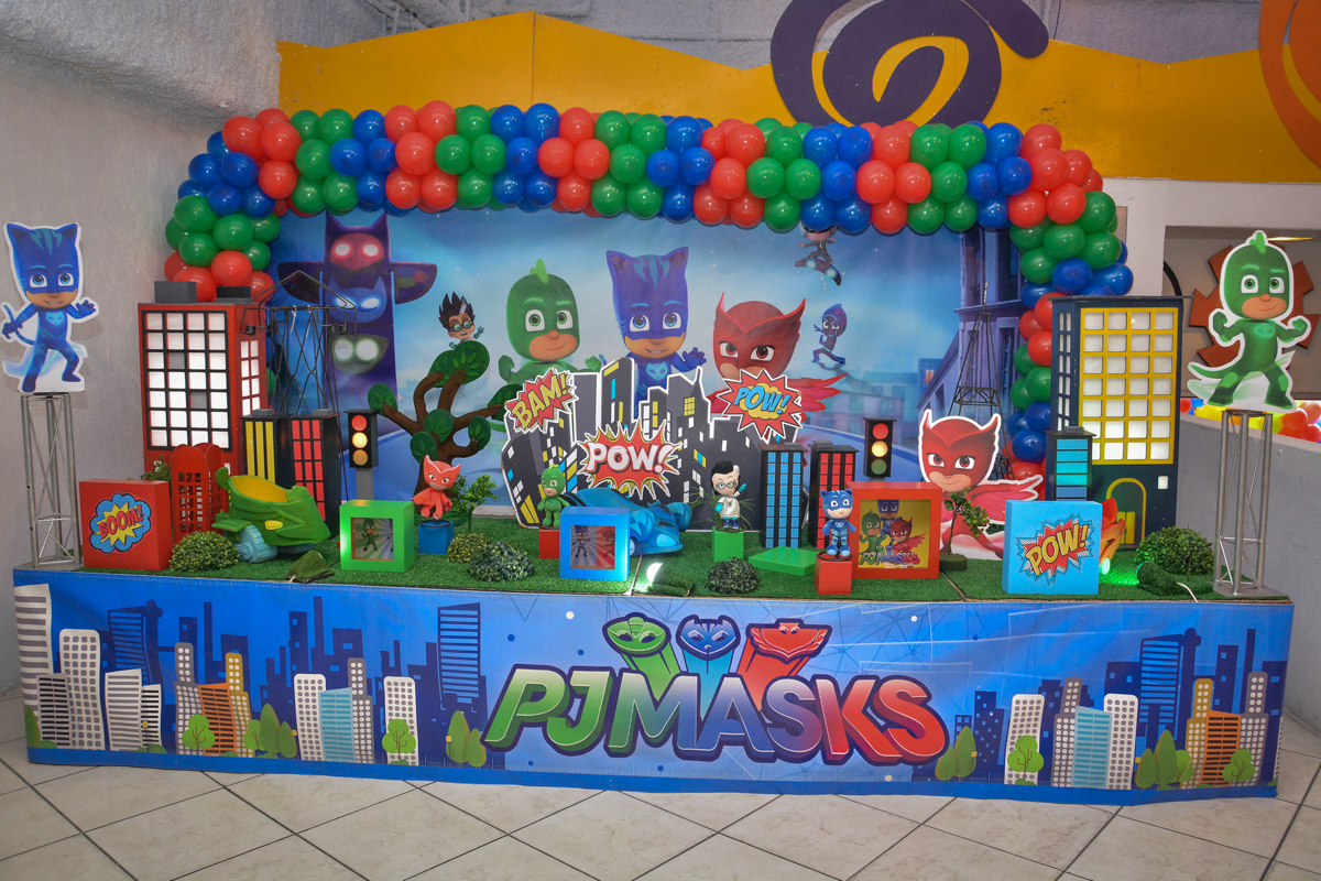 Buffet Fábrica da Alegria, Osasco, São Paulo, aniversário de Lucas 5 anos, tema da festa PJ MASKS