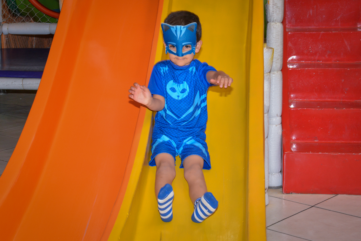 escorregador divertido