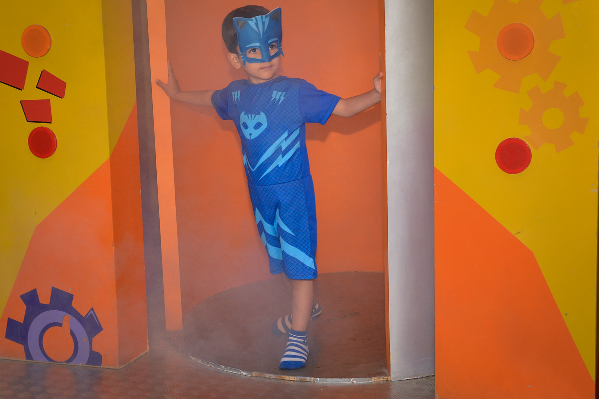 saindo da máquina do parabéns