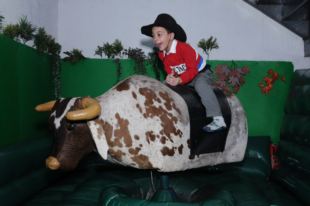 fotografia infantil, filmagem de festa infantil, foto e filmagem infantil, foto e vídeo de festa infantil, fotógrafo de festa infantil, fotógrafo de aniversário infantil, fotógrafo profissional infantil, fotógrafo