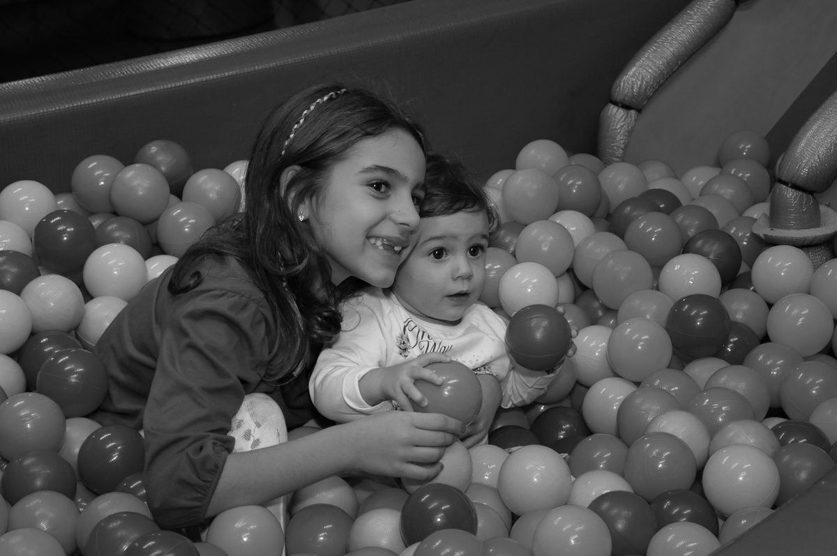 fotografia infantil, filmagem de festa infantil, foto e filmagem infantil, foto e vídeo de festa infantil, fotógrafo de festa infantil, fotógrafo de aniversário infantil, fotógrafo profissional infantil, fotógrafo