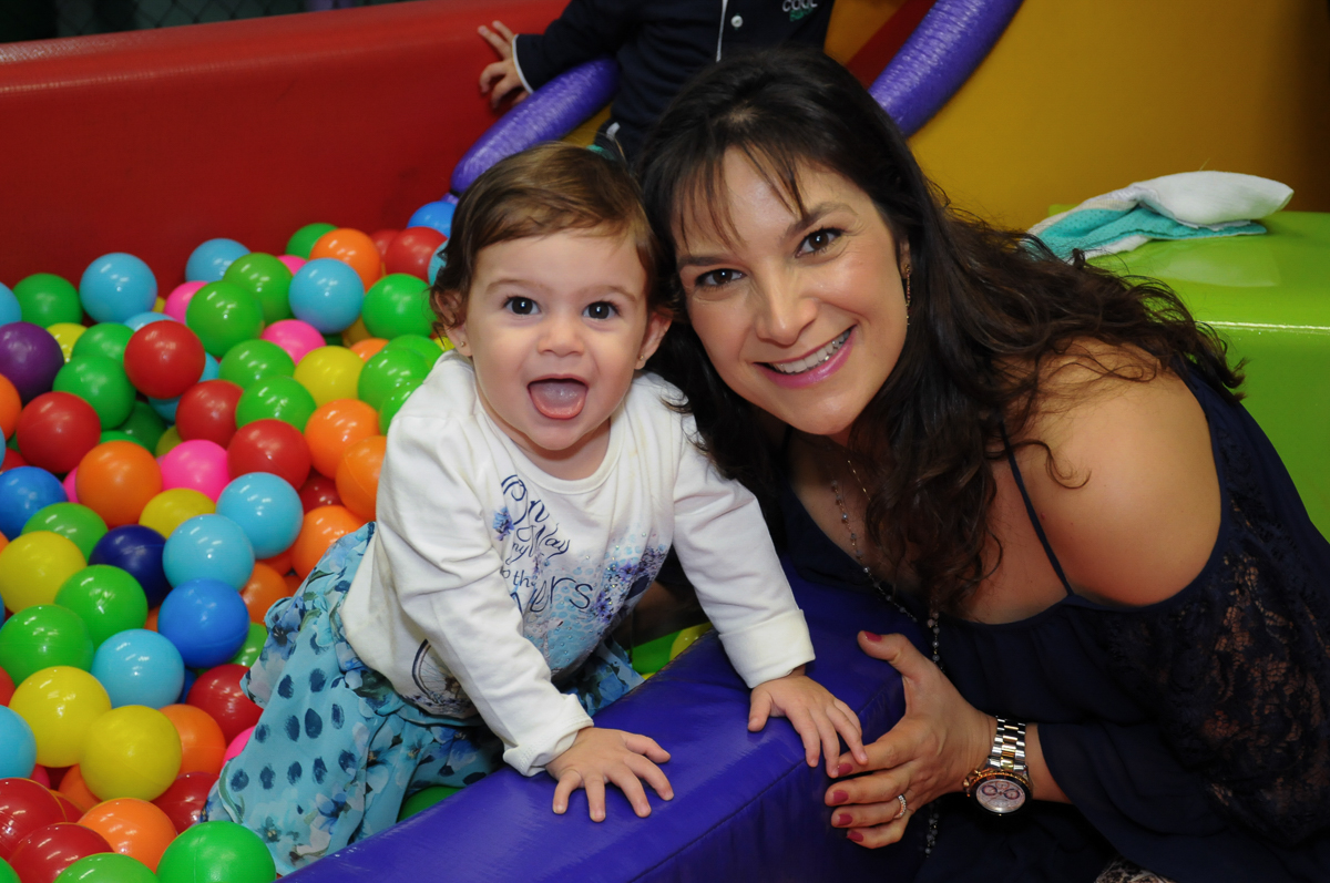 fotografia infantil, filmagem de festa infantil, foto e filmagem infantil, foto e vídeo de festa infantil, fotógrafo de festa infantil, fotógrafo de aniversário infantil, fotógrafo profissional infantil, fotógrafo