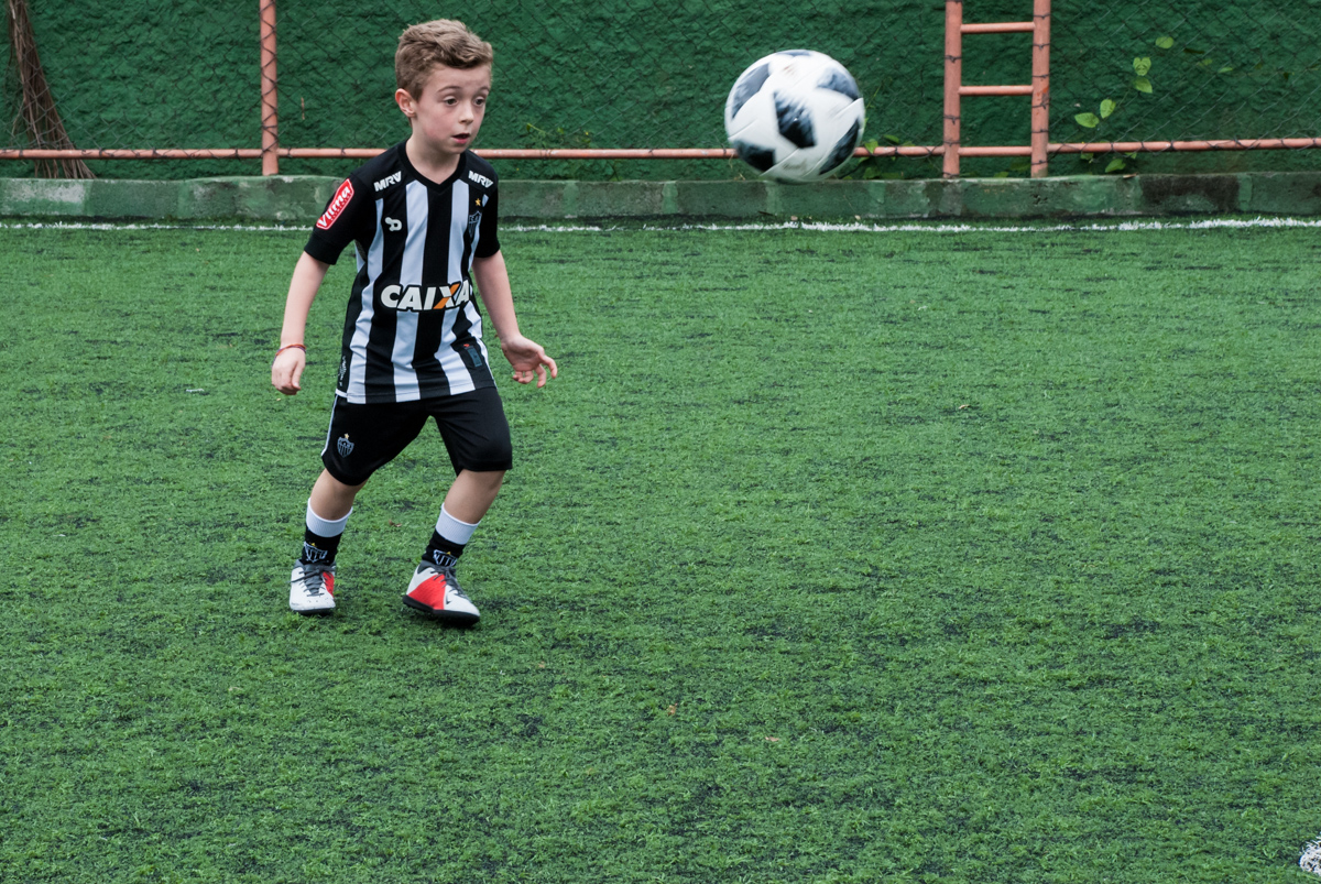 vai começar o jogo de futebol