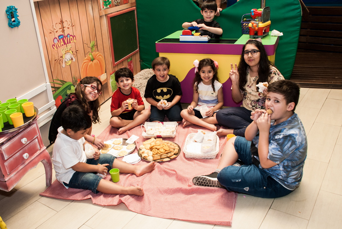 hora do lanchinho das crianças