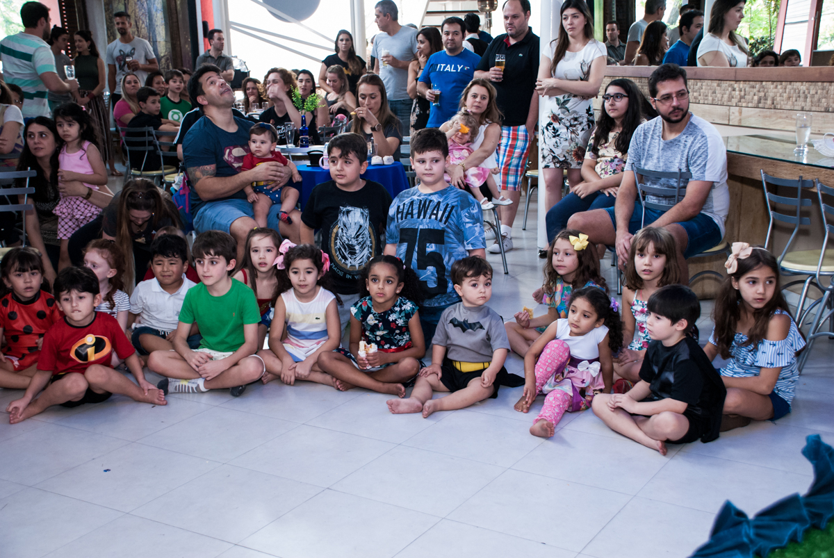 vai começar o show dos super herois