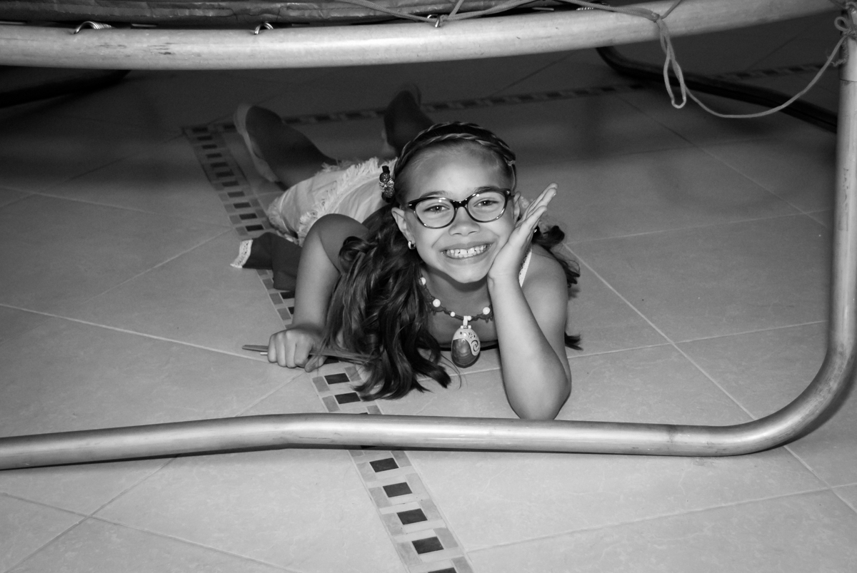 sapeca posando para a festa