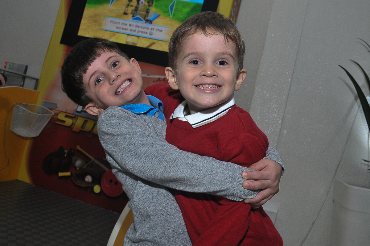 fotografia infantil, filmagem de festa infantil, foto e filmagem infantil, foto e vídeo de festa infantil, fotógrafo de festa infantil, fotógrafo de aniversário infantil, fotógrafo profissional infantil, fotógrafo