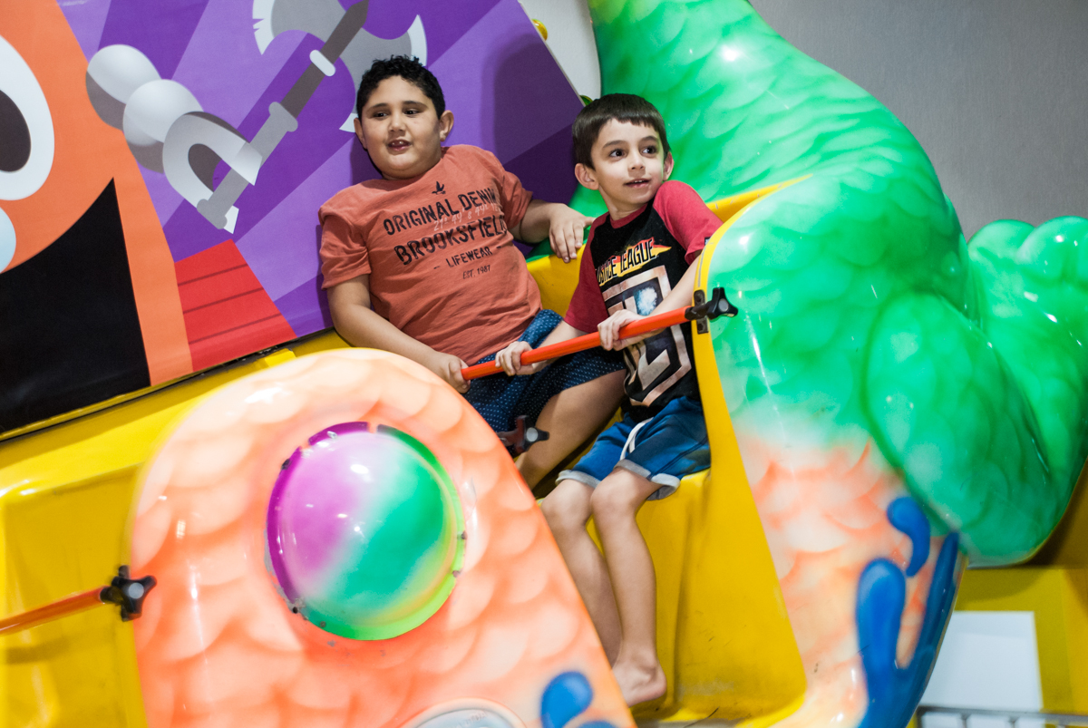 brincadeiras divertidas no barco vick