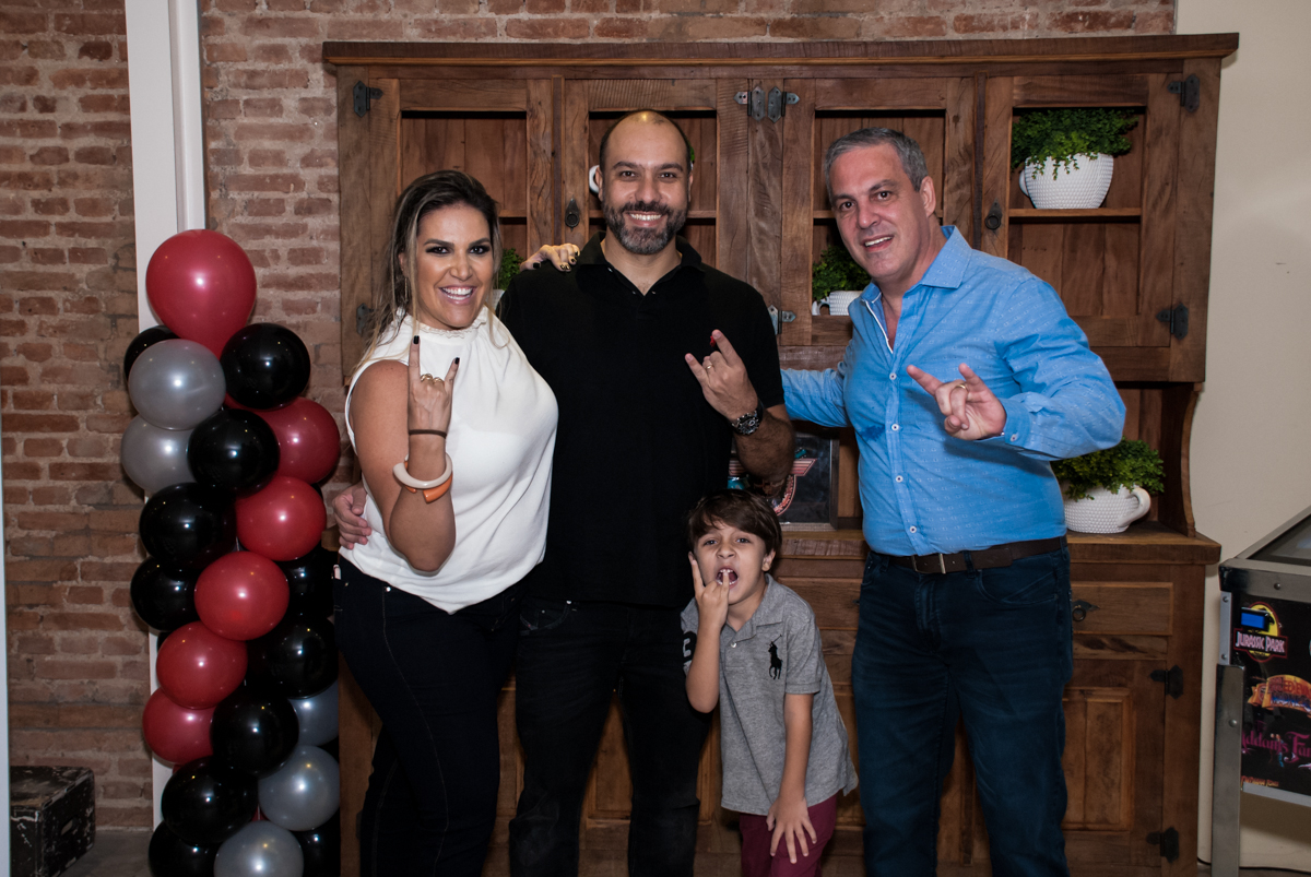 recebendo os primeiros convidados