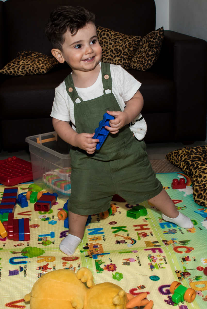 Perdido no meio das brincadeiras