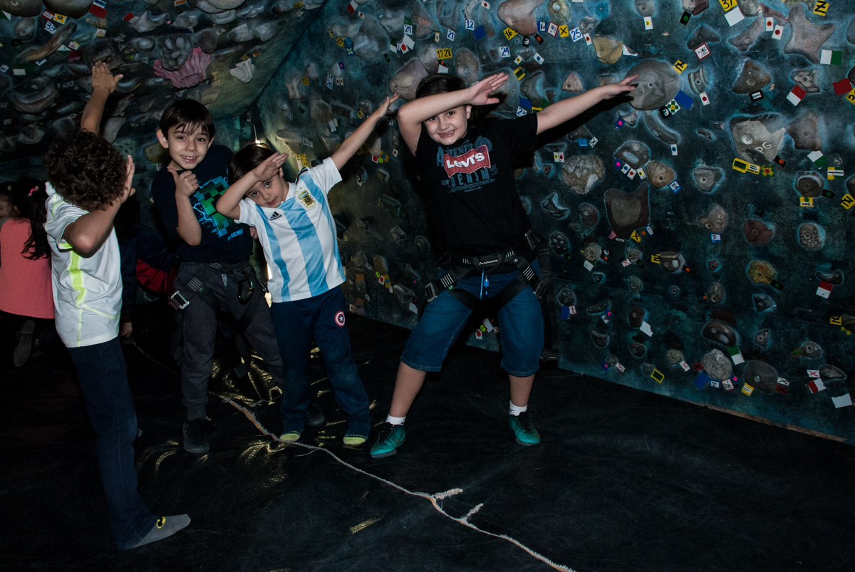 brincando de correr com os amigos
