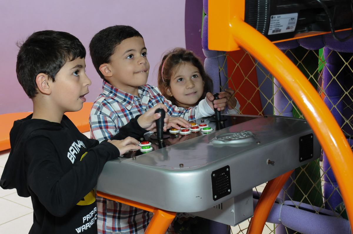 fotografia infantil, filmagem de festa infantil, foto e filmagem infantil, foto e vídeo de festa infantil, fotógrafo de festa infantil, fotógrafo de aniversário infantil, fotógrafo profissional infantil, fotógrafo