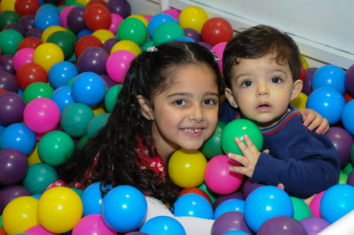 fotografia infantil, filmagem de festa infantil, foto e filmagem infantil, foto e vídeo de festa infantil, fotógrafo de festa infantil, fotógrafo de aniversário infantil, fotógrafo profissional infantil, fotógrafo