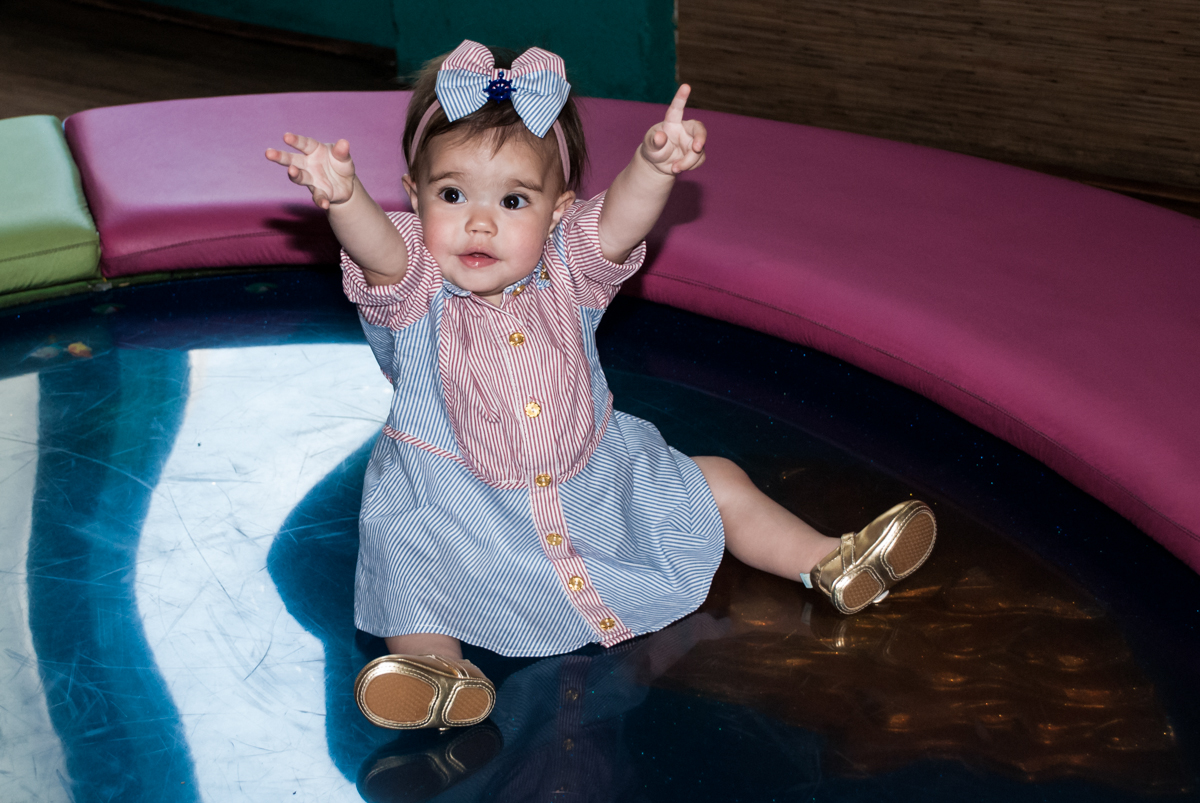 No pula pula também Maya está aproveitando