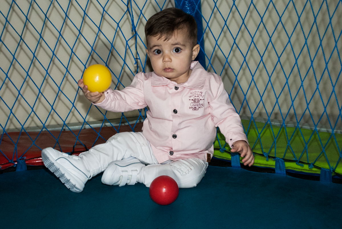 diversão na cama elástica