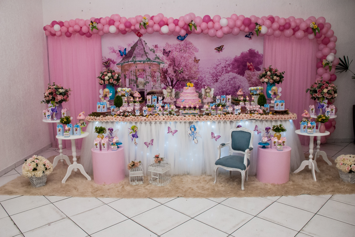 mesa temática bonecas