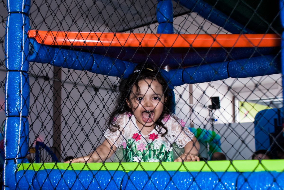 brincando no brinquedão