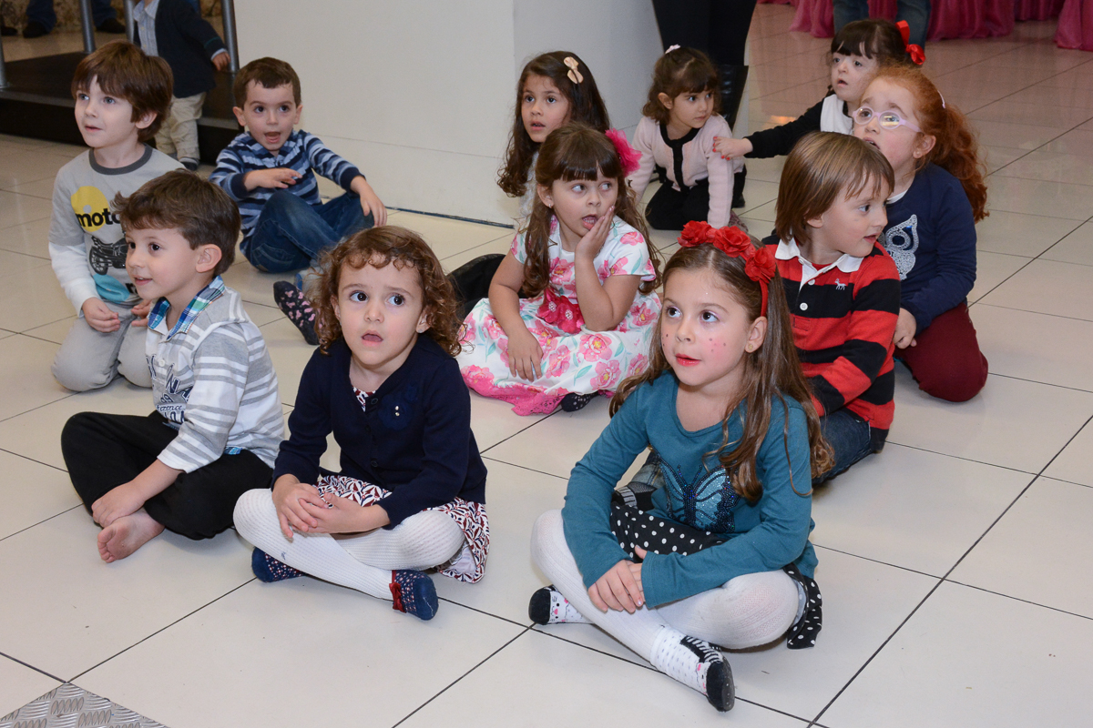 Fotografia dos amiguinhos no show Buffet Comics São Paulo SP