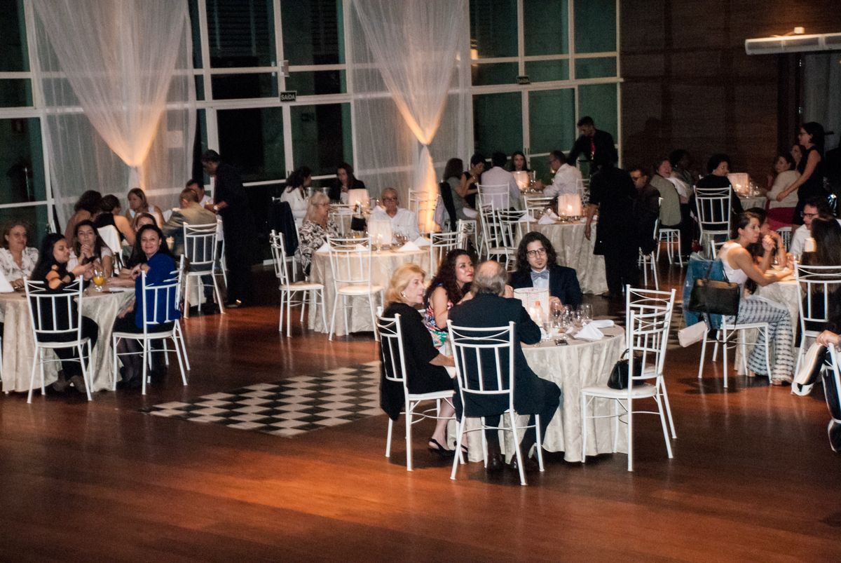 atenção para não perder nada do discurso