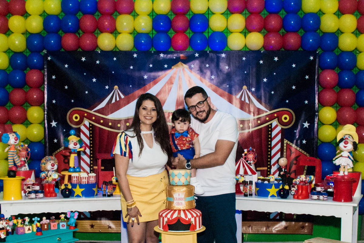 foto dos pais com o aniversariante