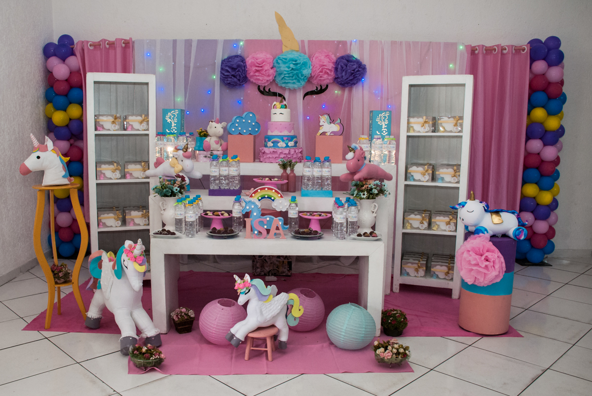 mesa temática unicórnio