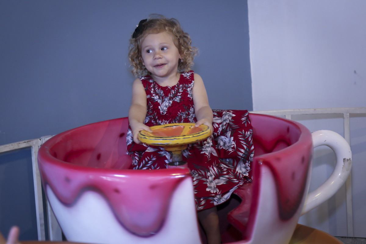 carrossel divertido na xícara