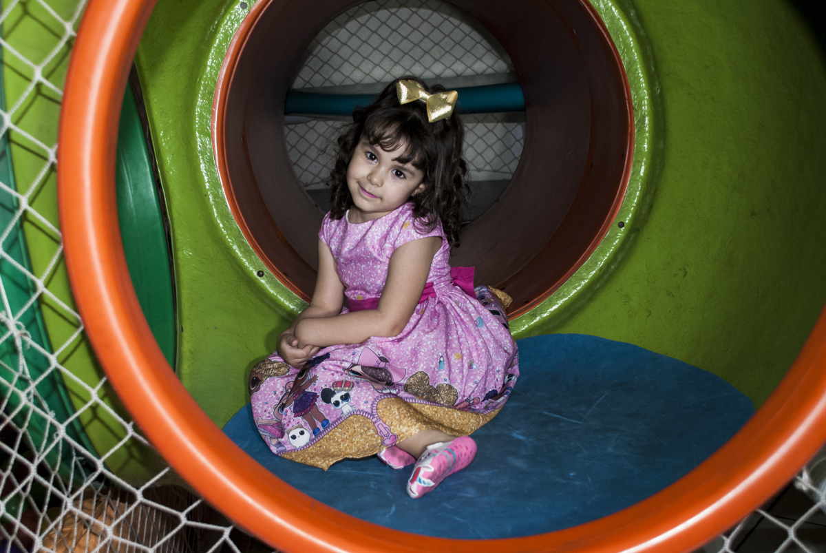 brincando no brinquedão