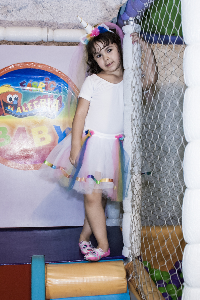 final da festa com a aniversariante dançando