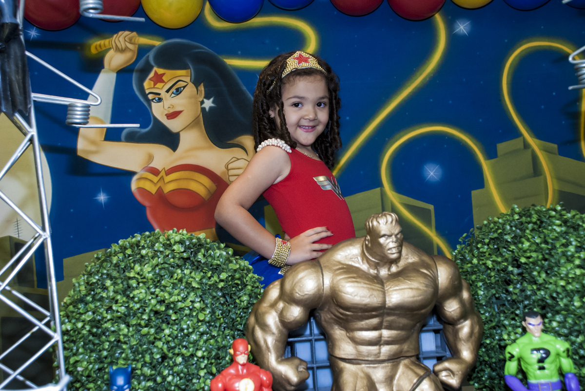 pose para a foto como uma princesa