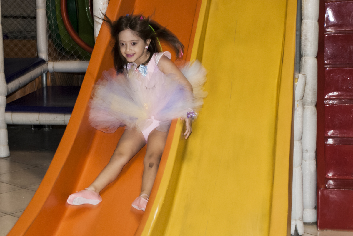 escorregador divertido