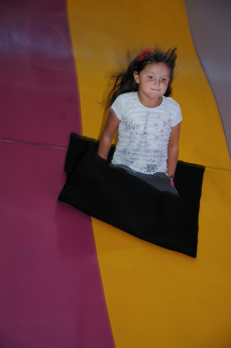 Fotografia no escorregador no buffet Magic Joy