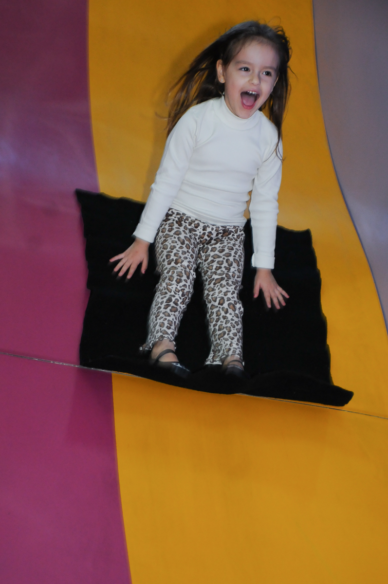 Fotografia no escoregador no Buffet Magic Joy