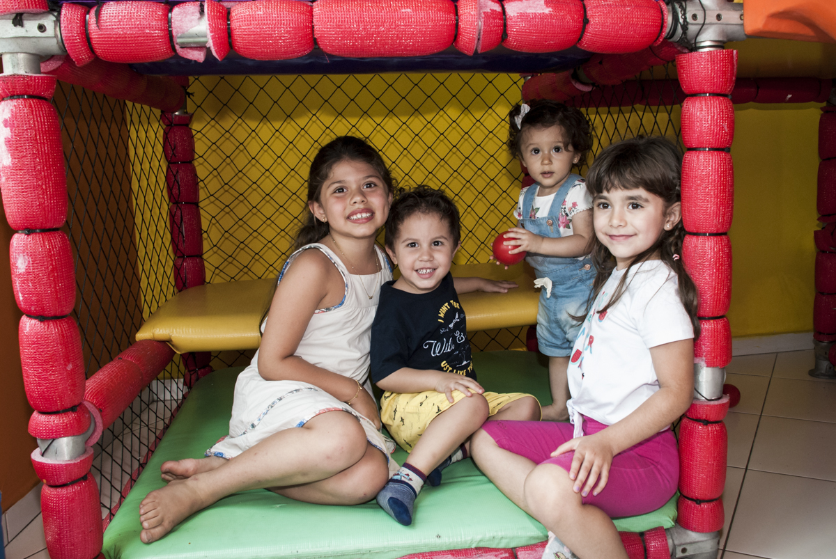 As amigas chegaram para a festa