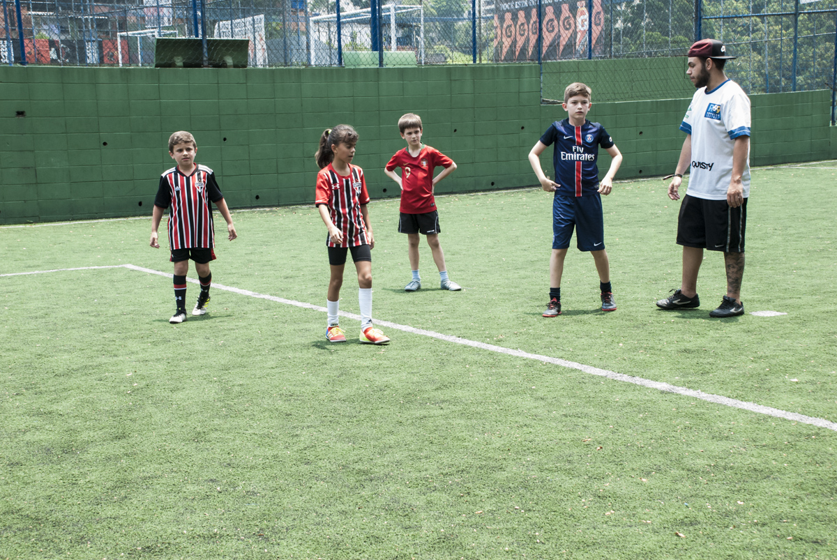 vai começar o jogo de futebol