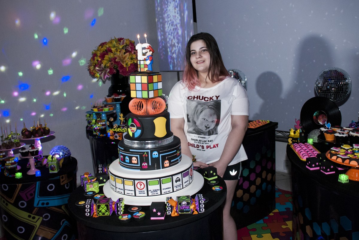 esperando a hora de começar o parabéns